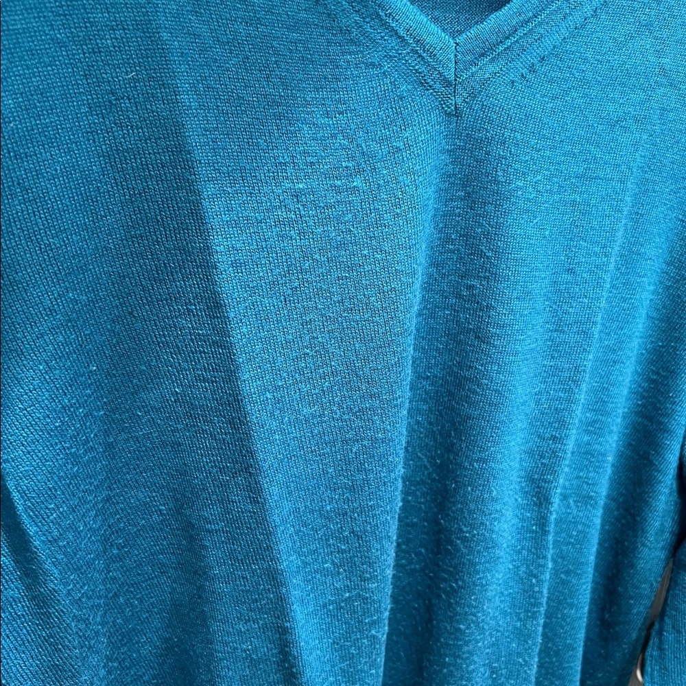Calvin Klein V-Neck Teal Color Sweater, Medium - Picture 13 of 14